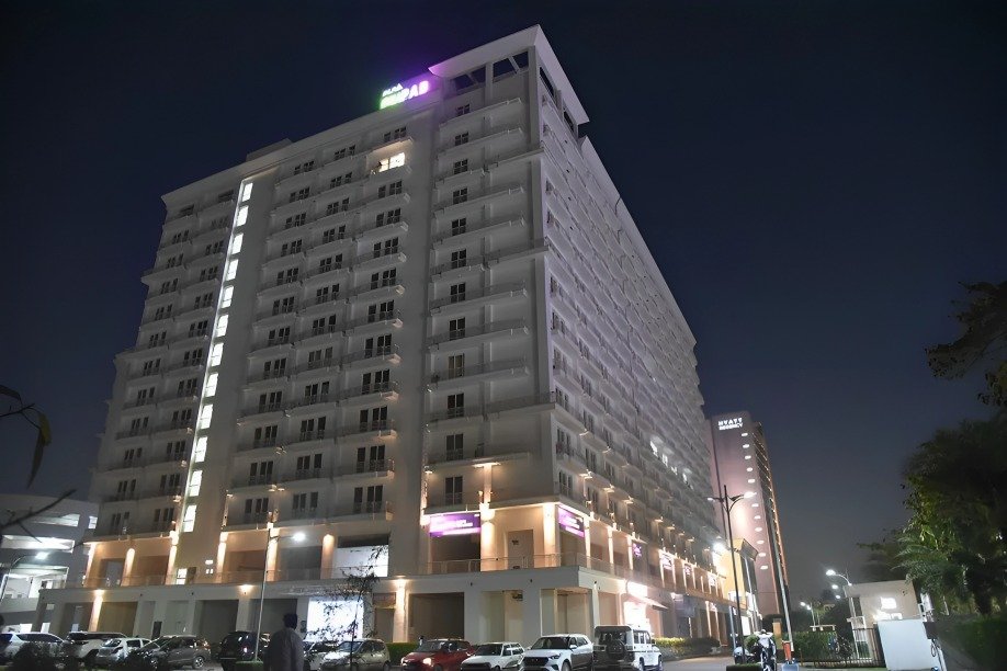 Studio Suit for Sale in DLF MYPAD Vibhuti Khand, Gomti Nagar, Lucknow
